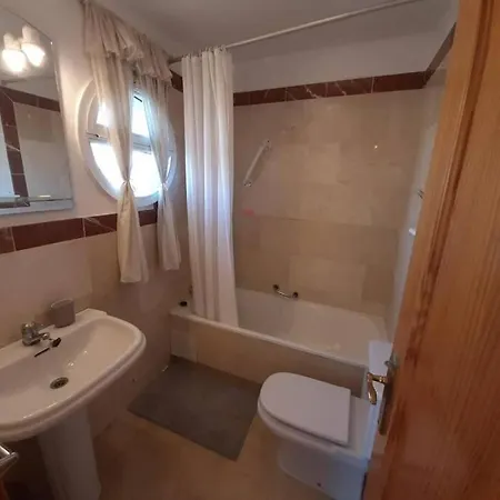 3 Bedroom With Amazing Views & Outdoor Spaces *