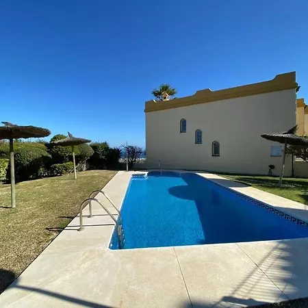3 Bedroom With Amazing Views & Outdoor Spaces