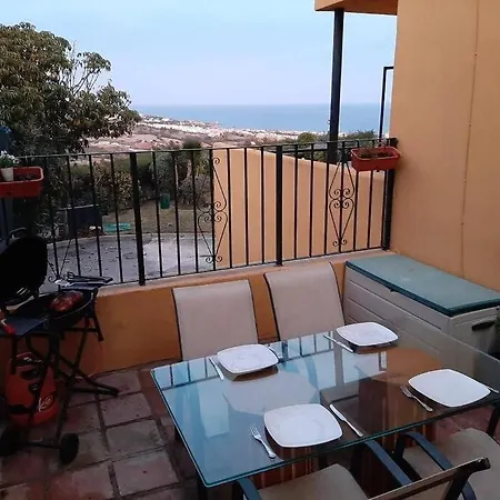 3 Bedroom With Amazing Views & Outdoor Spaces *